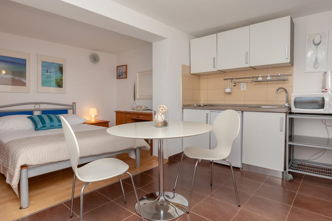 Villa Livia Apartments Bol Kültér fotó
